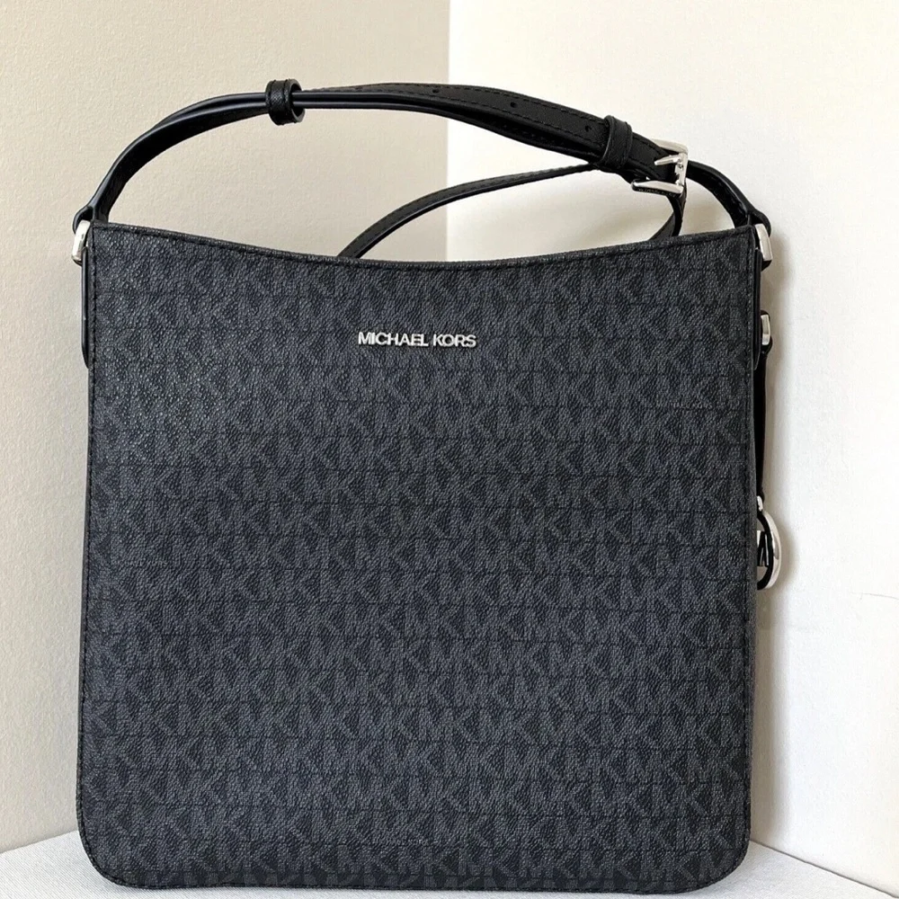Michael Kors Jet Set Travel Large Logo Messenger Bag Black
